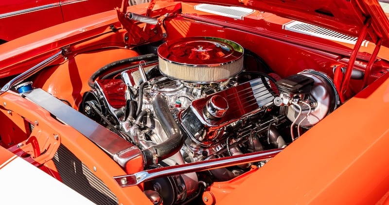 Chevy Camaro SS Engine